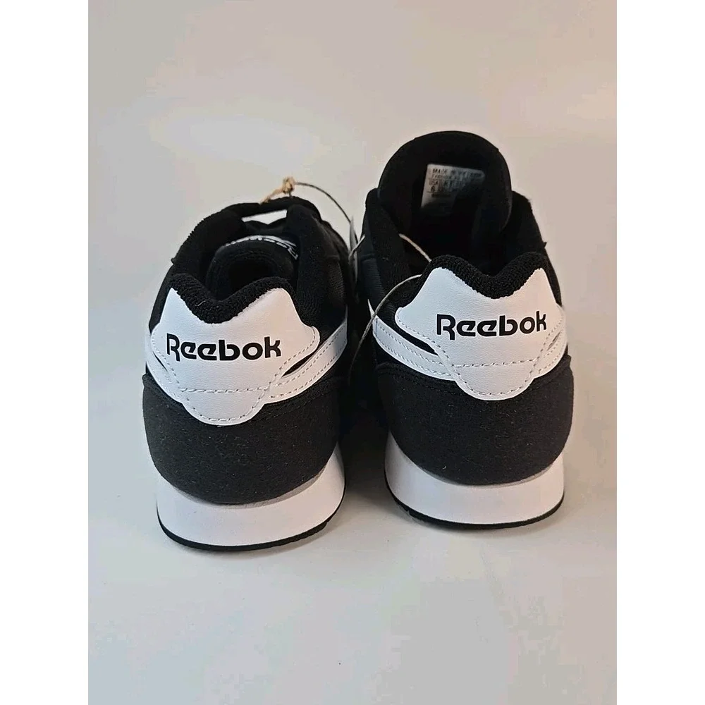 Reebok‎ Ultra Flash Women's Sneakers Size 6 Shoes Black W/ White Stripe NWOB